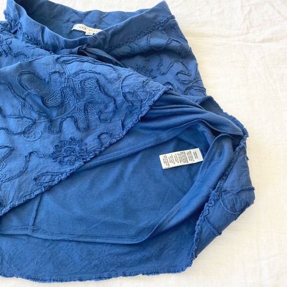 Max Studio Blue Aplique Skirt - Picture 8 of 9